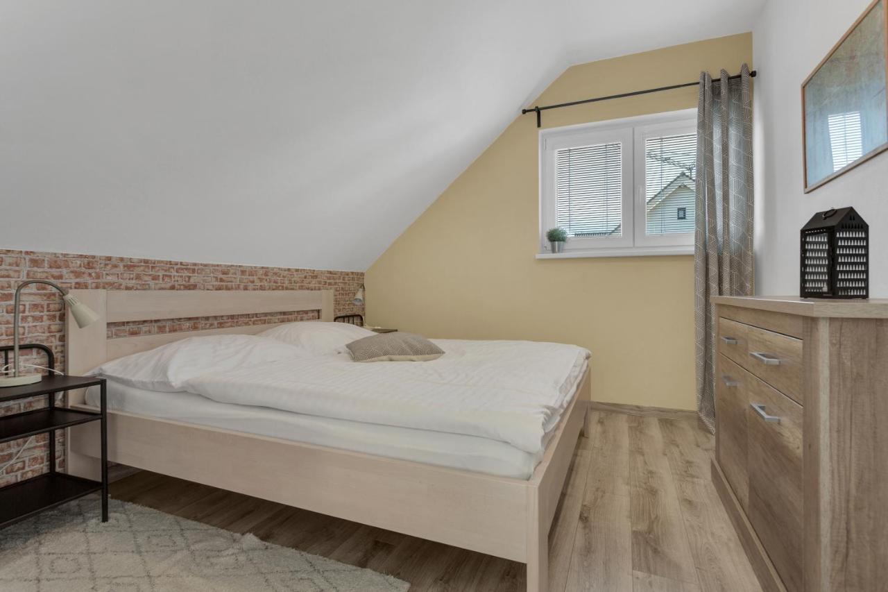 Family Apartments Klinovec โลชนา โปด กลิโนฟเซม ภายนอก รูปภาพ