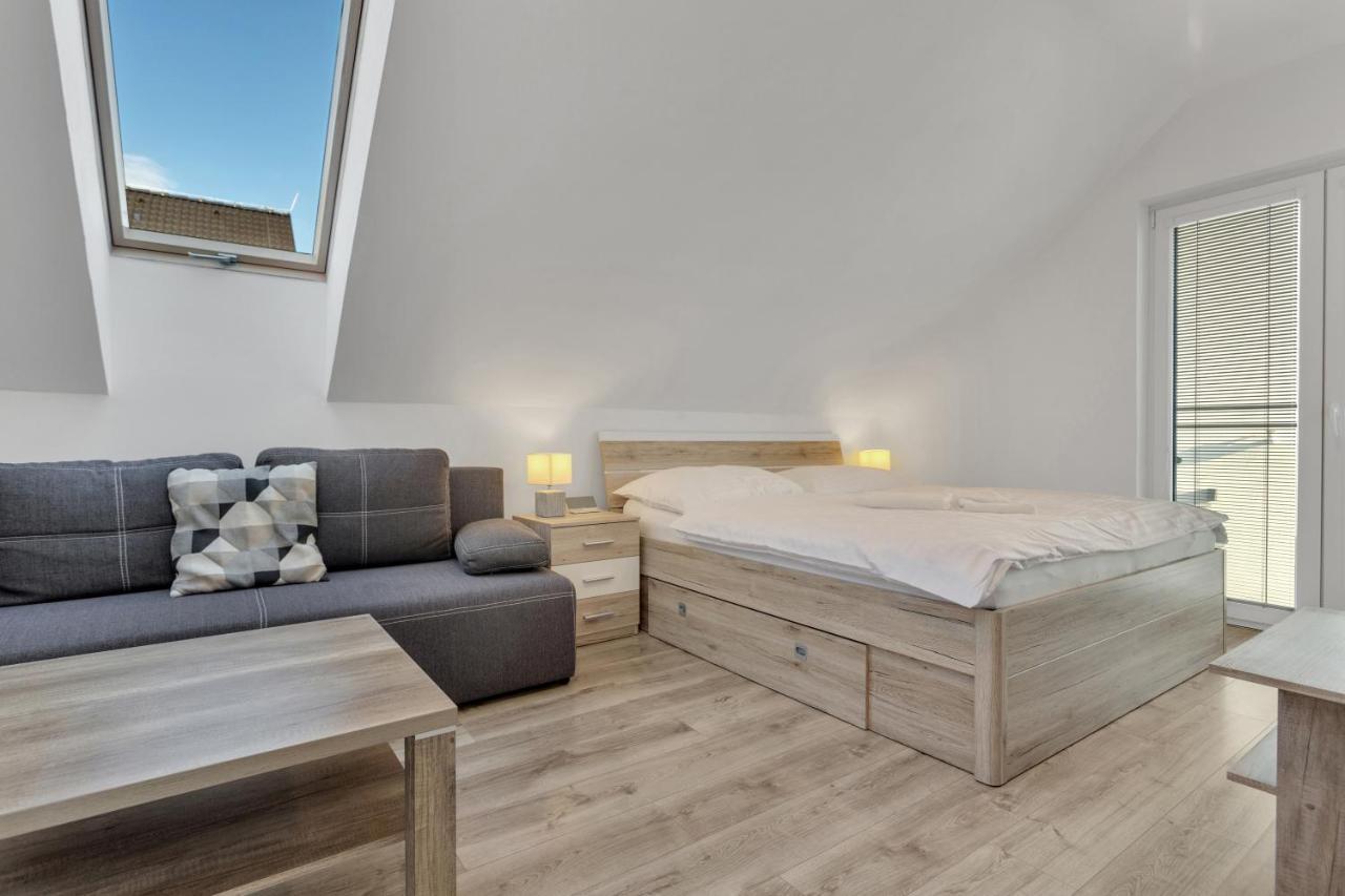 Family Apartments Klinovec โลชนา โปด กลิโนฟเซม ภายนอก รูปภาพ